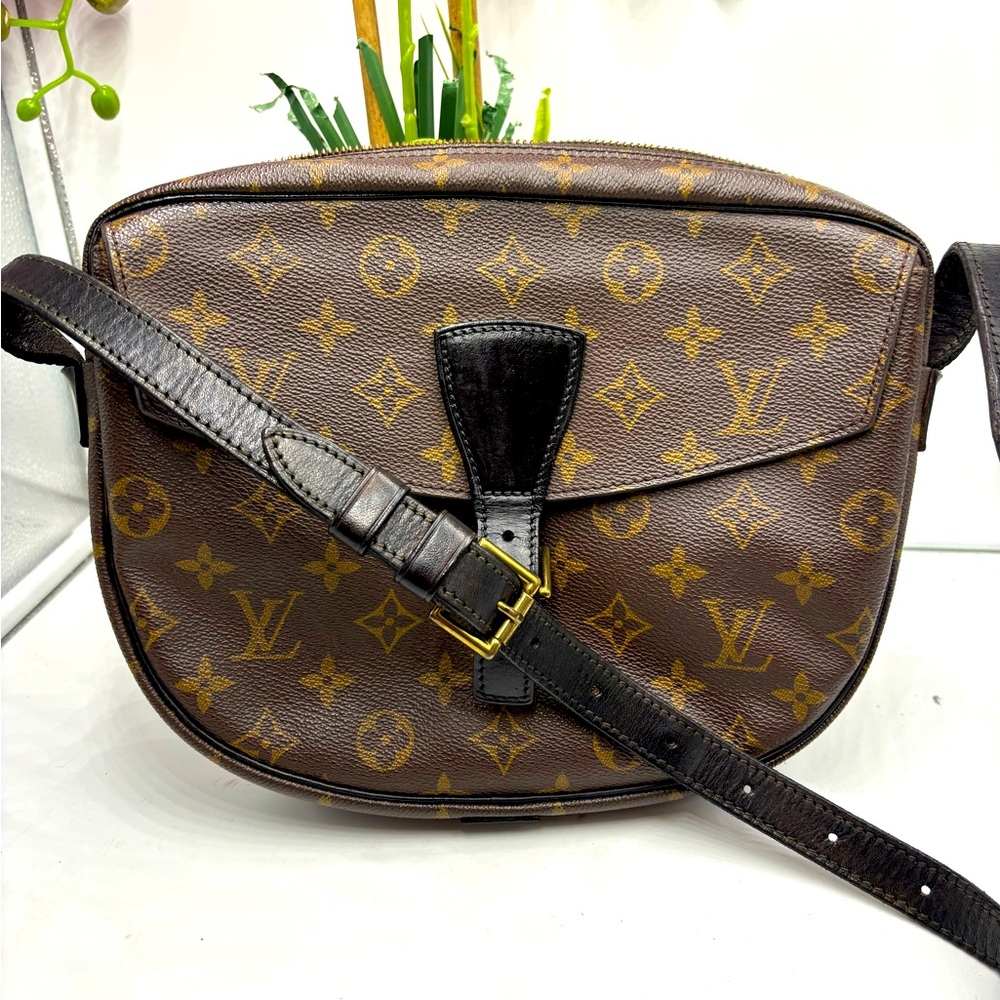 Auth Louis Vuitton Monogram Jeune Fille MM Shoulder Bag